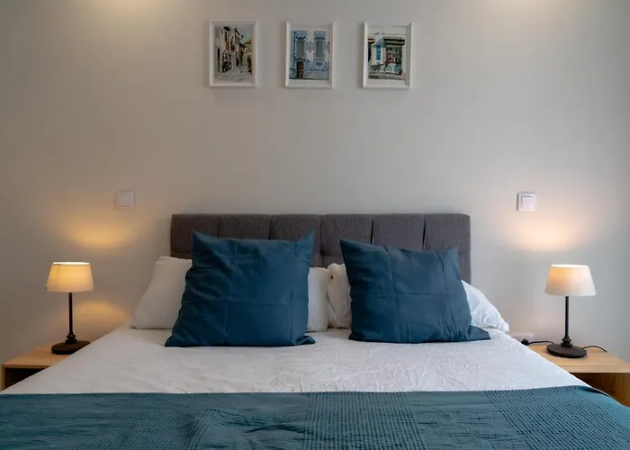 דירה Modern With Balcony And Free Parking פורטו