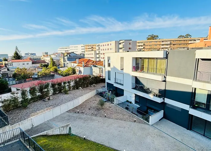 Modern With Balcony And Free Parking דירה פורטו