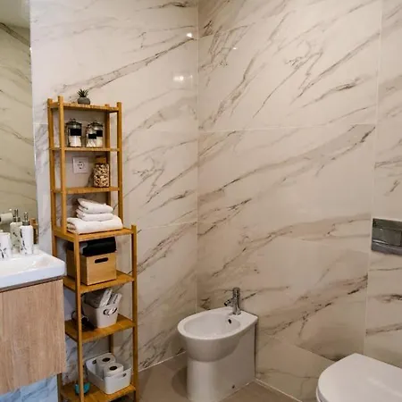 Modern With Balcony And Free Parking * Porto